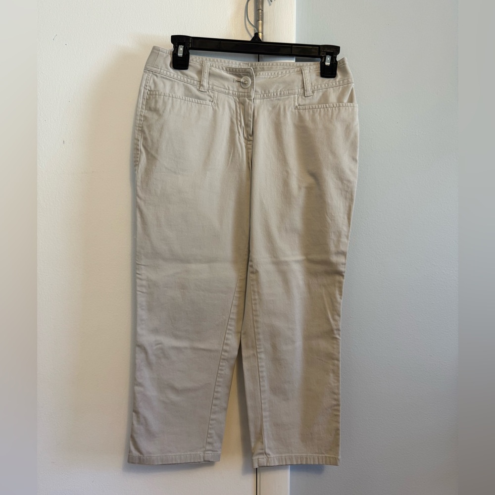 J Jill Beige capri’s. Size 2 petite